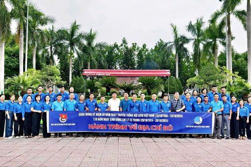 Hà Tĩnh: đón 1,5 vạn khách dâng hương, tưởng niệm đồng chí Lý Tự Trọng