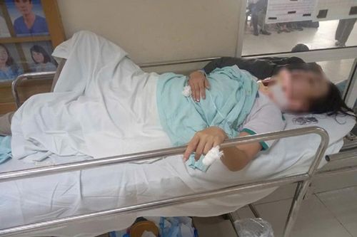 Thanh Hóa: nữ sinh lớp 11 gãy đốt sống cổ vì bị 'đánh hội đồng'