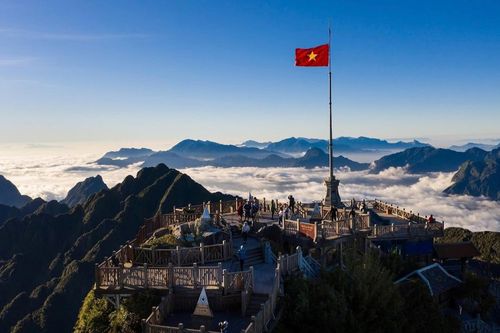 Săn mây trên đỉnh Fansipan