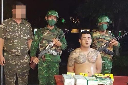 Đối tượng mang 4kg ma túy vượt biên giới bằng đường sông