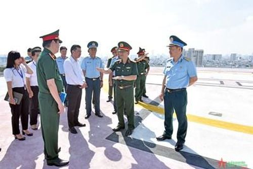 Bộ Tổng Tham mưu kiểm tra công tác tìm kiếm cứu nạn đường không tại Bệnh viện Quân y 175