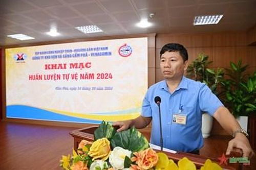 Công ty Kho vận và Cảng Cẩm Phả: Khai mạc huấn luyện tự vệ năm 2024