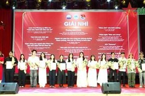 Lễ trao giải Báo chí Sóng trẻ lần thứ IX năm 2024