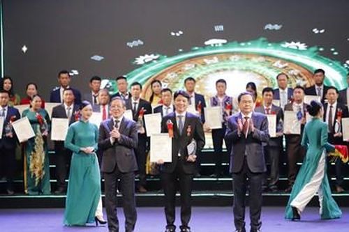 Tôn vinh nông dân Việt Nam xuất sắc, biểu dương hợp tác xã tiêu biểu toàn quốc