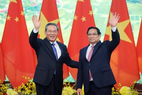 Thủ tướng Chính phủ Phạm Minh Chính hội đàm với Thủ tướng Trung Quốc Lý Cường