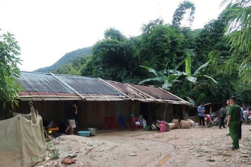 Tiếng gõ cửa định mệnh và cái chết bất thường của người phụ nữ