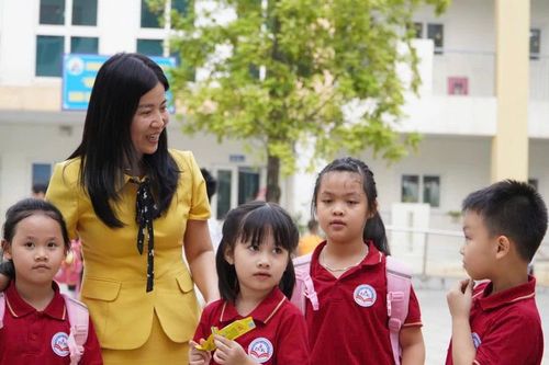Nghề giáo cần bao dung và lắng nghe để gắn bó