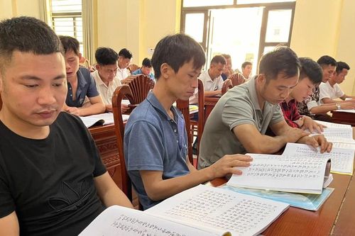 Bảo tồn tiếng nói, chữ viết để giữ gìn bản sắc dân tộc Dao ở Phú Thọ