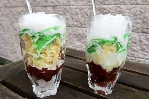 Chè ba màu lọt danh sách 100 món tráng miệng ngon nhất châu Á