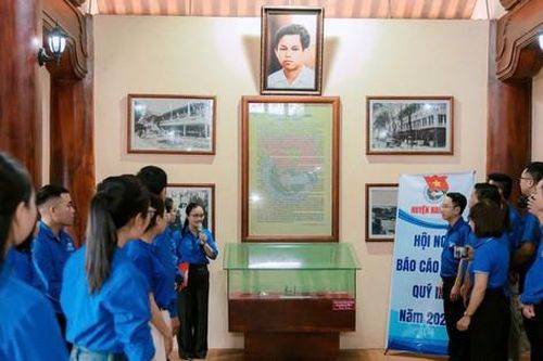 Những ngày đặc biệt tại khu tưởng niệm anh Lý Tự Trọng