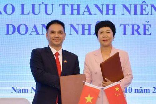 Hội Doanh nhân trẻ Việt Nam ký biên bản ghi nhớ hợp tác với Trung tâm Giao lưu Thanh niên Quốc tế Trung Quốc