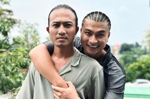 Diễn viên Duy Hưng: Trời nắng 40 độ mà tôi phải mặc áo tắm đạp xe lên dốc