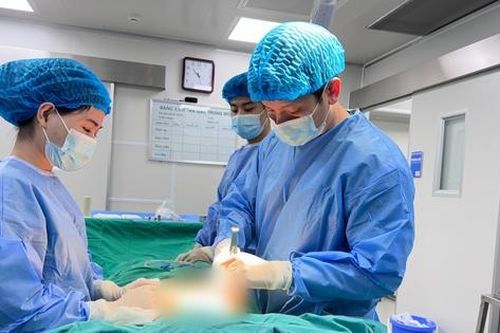 Chi hàng tỷ đồng để làm đẹp nhưng vẫn không ưng ý