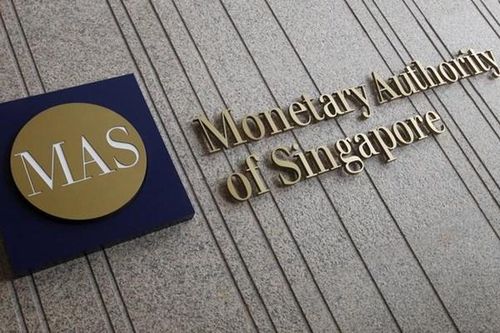 Kinh tế tăng trưởng mạnh, Singapore giữ nguyên chính sách tiền tệ