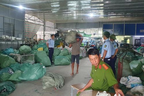 Khởi tố hình sự 2 vụ việc sản xuất hàng giả tại Hưng Yên