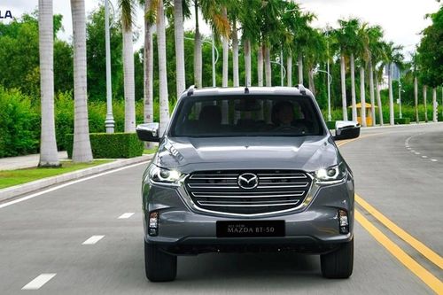 Trải nghiệm Mazda BT-50 2021: Đẳng cấp và đa năng, giá tháng 10 chỉ từ 590 triệu đồng