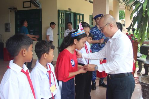 Sôi nổi cuộc thi 'Em yêu biển, đảo quê hương'