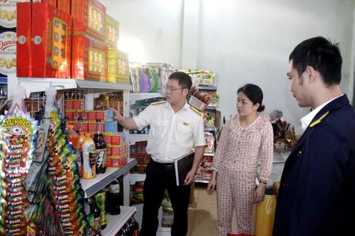 Nỗ lực đưa luật đến gần với đời sống người dân