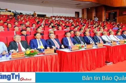 Đông Hà long trọng tổ chức lễ công bố quyết định công nhận đô thị loại II và kỷ niệm 15 năm thành lập