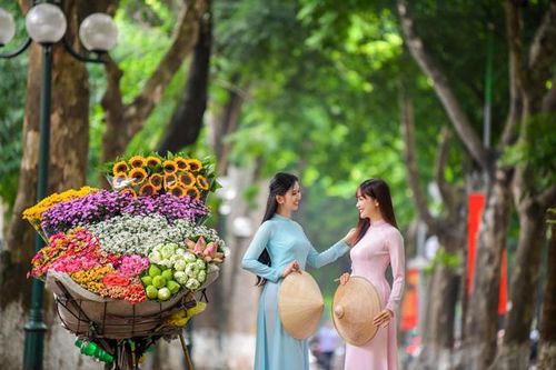Hẹn gặp nhau vào mùa Thu Hà Nội