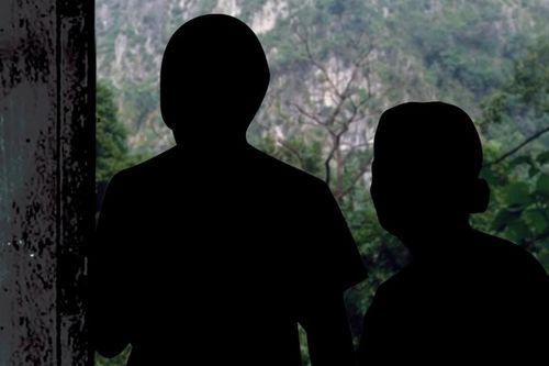 Trong bóng núi Tơ Trời