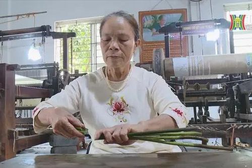 Người giữ hồn cho lụa Phùng Xá