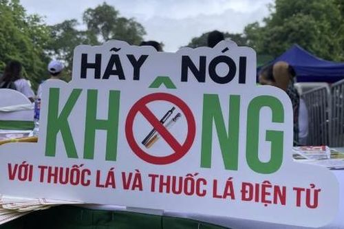 Tổ chức chiến dịch truyền thông mạnh mẽ về tác hại của thuốc lá