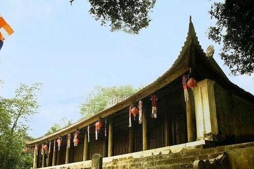 Phát triển di sản chùa Trầm, chùa Trăm Gian trong xu thế công nghiệp văn hóa