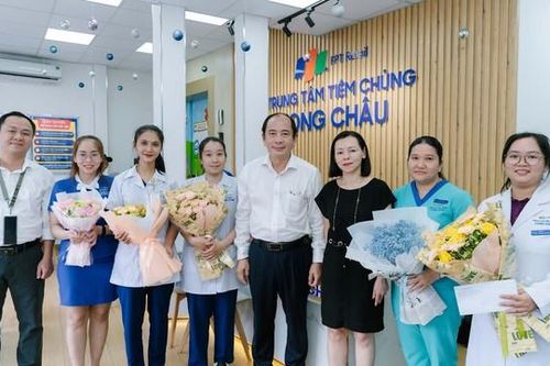 FPT Long Châu cấp cứu thành công bé gái bị hóc dị vật