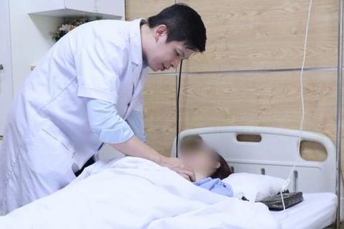 Nghiện thẩm mỹ, người phụ nữ chi cả tỷ đồng làm đẹp bằng 'dao kéo' vẫn chưa hài lòng