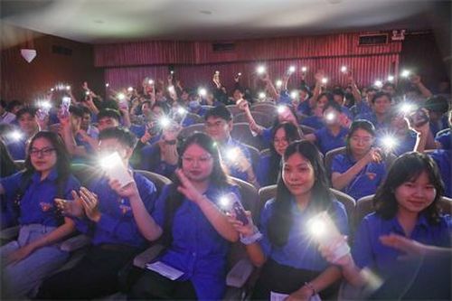 Theo bước Anh hùng Nguyễn Văn Trỗi qua chương trình Hát Về Thời Hoa Đỏ năm 2024