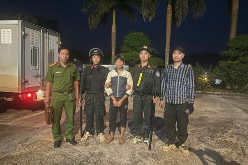 Bắt đối tượng thứ 2 trong vụ chém Trưởng công an xã tại Yên Bái