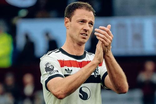 Chấn thương tàn phá tham vọng của Man Utd