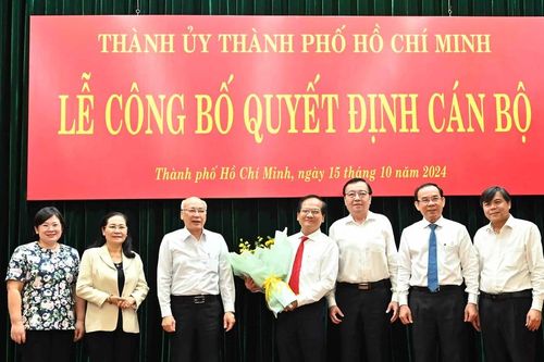 Kỷ nguyên vươn mình rất cần cán bộ Tuyên giáo có kinh nghiệm, bản lĩnh và lập trường vững vàng