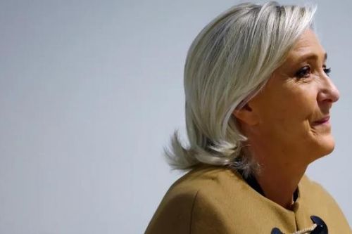 Lãnh đạo cực hữu Pháp Marine Le Pen phủ nhận cáo buộc tham ô tại phiên tòa