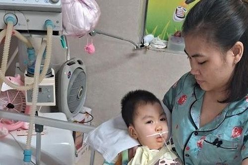 Tấm lòng bạn đọc VietNamNet được trao gửi đến các hoàn cảnh khó khăn