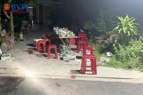 Bị đòi nợ khi đang nhậu, con nợ đâm trọng thương chủ nợ