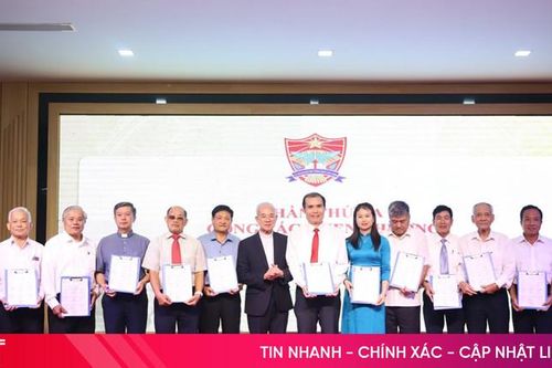 Cộng đồng người công giáo góp phần xây dựng quê hương ngày càng phát triển