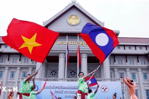 Thắt chặt tình đoàn kết đặc biệt, mở rộng hợp tác nghị viện giữa Việt Nam và Lào