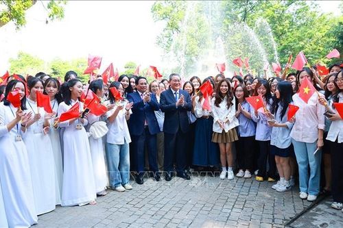 Đại sứ Hà Vĩ: Chuyến thăm Việt Nam của Thủ tướng Trung Quốc phản ánh tính chất đặc biệt của tình hữu nghị hai nước
