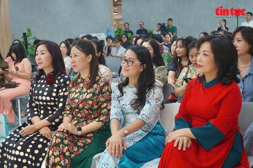 Công đoàn Thông tấn xã Việt Nam chăm lo sức khỏe cho nữ viên chức, người lao động