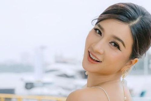 Choáng ngợp với nhan sắc xinh đẹp của 'vợ' Lý Hùng
