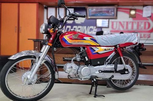 Honda CD70 2025 trình làng với giá bán SIÊU RẺ - chỉ 14 triệu đồng