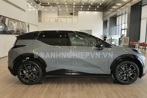 SUV đẹp long lanh, công suất 422 mã lực, giá rẻ bất ngờ