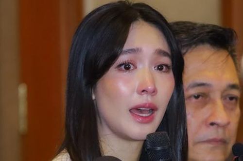Người mẫu nổi tiếng khóc lóc xin lỗi vì quảng cáo cho công ty lừa đảo làm nhiều người phá sản