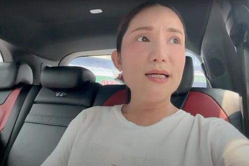 Nữ NSƯT từng bị chê trách về đạo đức vì đi trễ 15 phút