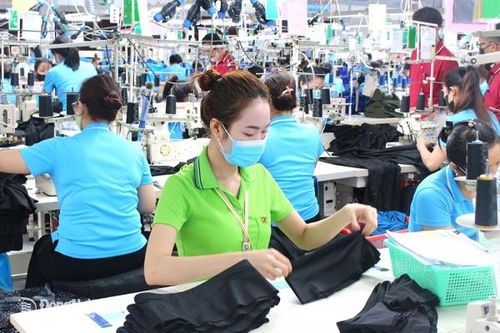 Để lao động nữ có môi trường làm việc an toàn