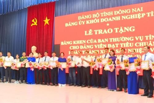 Tiếp tục làm tốt công tác phát triển đảng viên trong doanh nghiệp