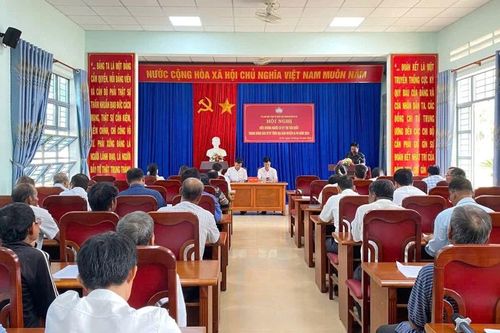 Ia Pa: Biểu dương 39 người uy tín trong đồng bào dân tộc thiểu số