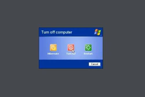 Điều gì xảy ra khi không tắt máy tính Windows trong thời gian dài?